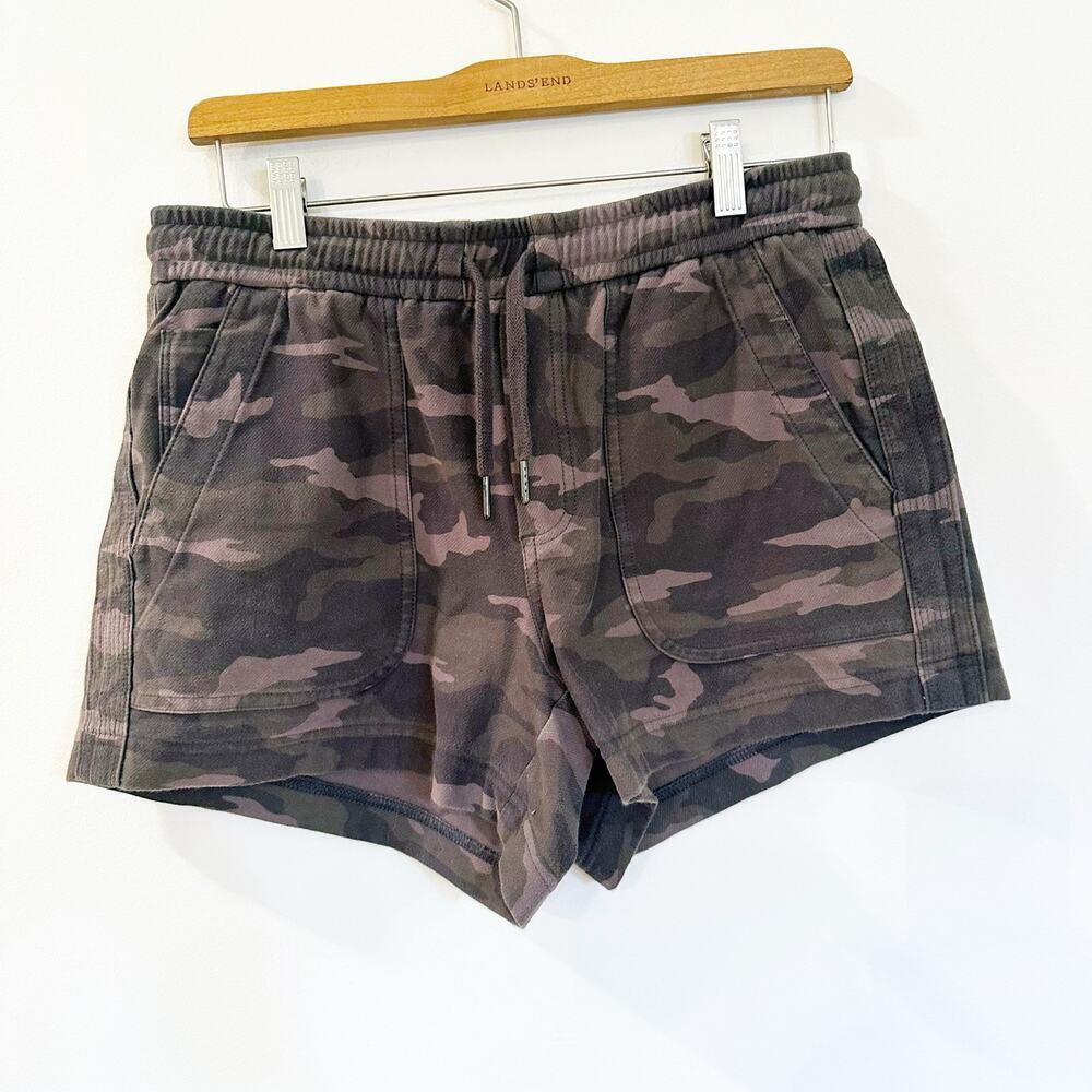 Athleta Farallon Short sz 4 Camo Print Women's Shorts Small